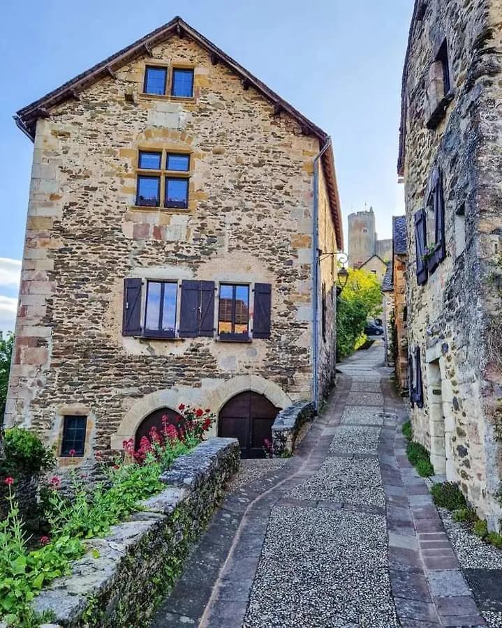 Chambre D Hotes Avec 2 Petits Dejeuners Ou Gite Najac